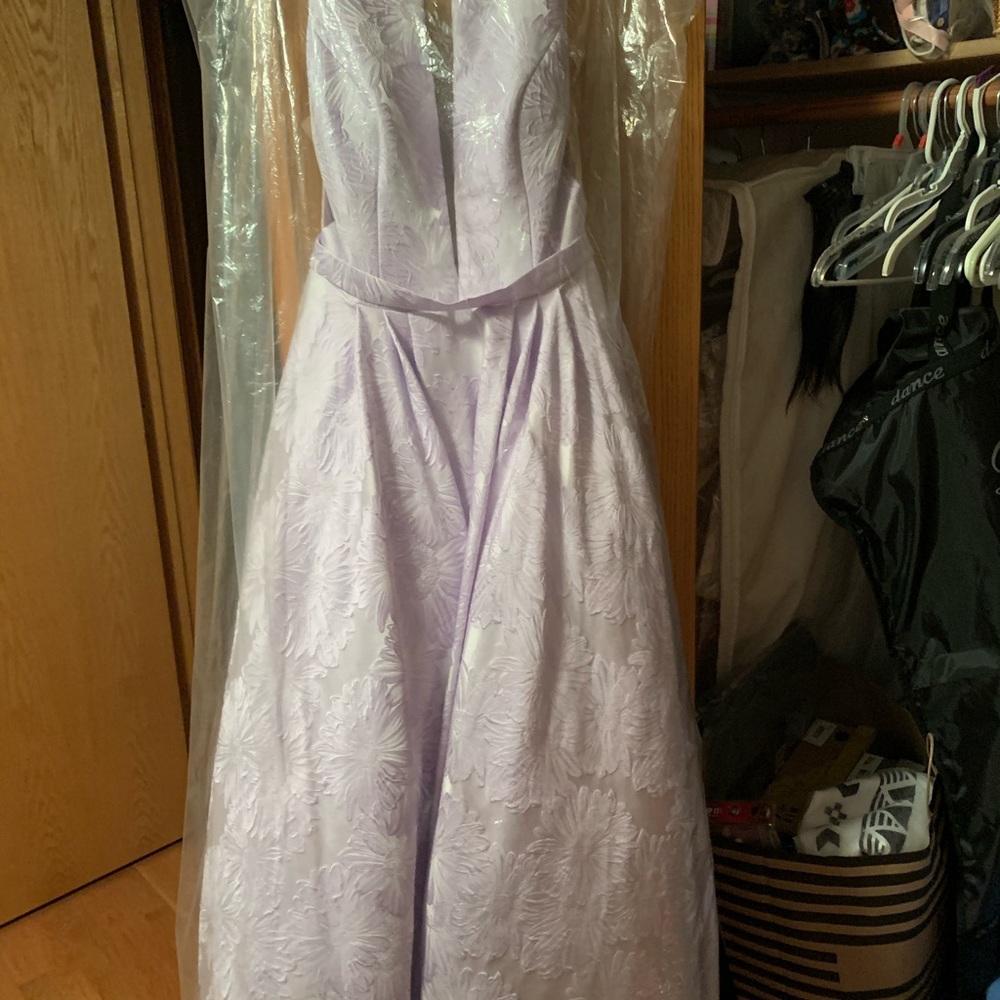 Prom dress - Picture 2 of 3